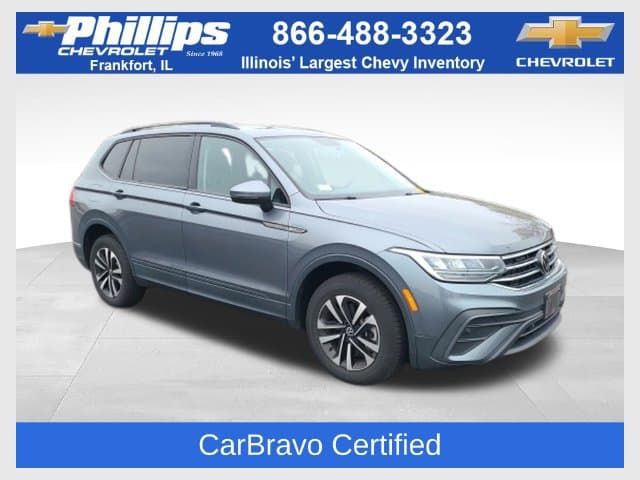 2022 Volkswagen Tiguan S — photo 1 of 10