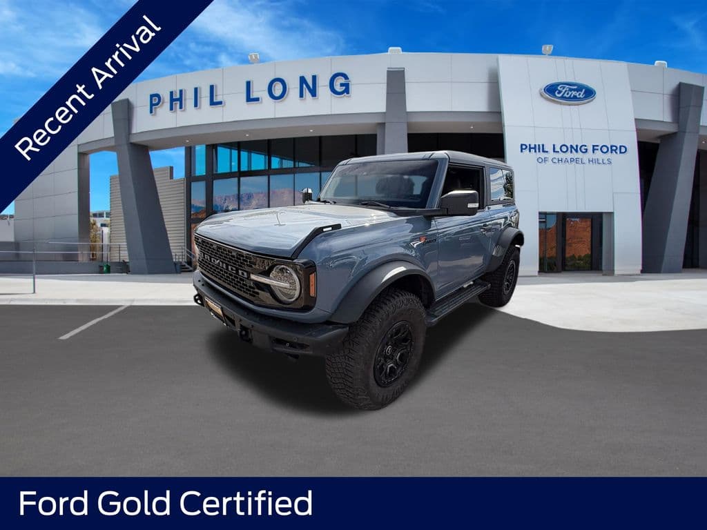 2023 Ford Bronco Base — photo 1 of 35