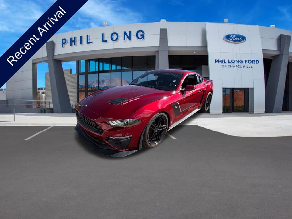 2019 Ford Mustang Base — photo 1 of 32