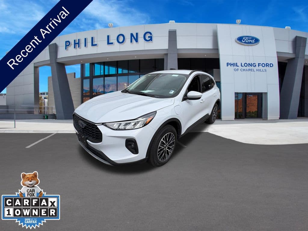 2025 Ford Escape PHEV — photo 1 of 33