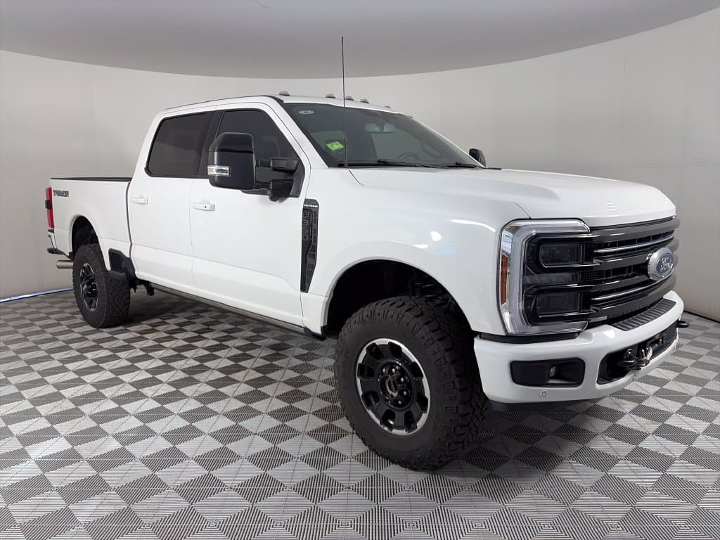 2025 Ford Super Duty F-350 SRW Platinum — photo 1 of 33