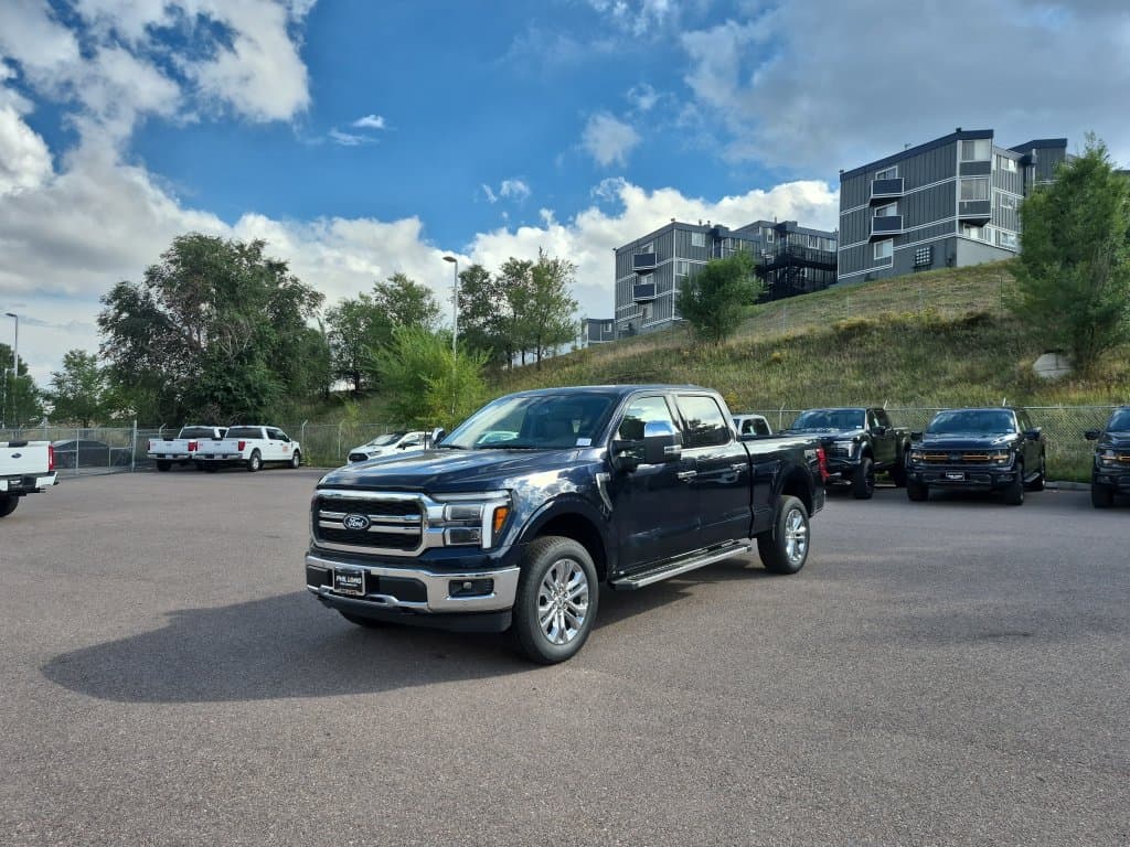 2026 Ford F-150 LARIAT — photo 1 of 32