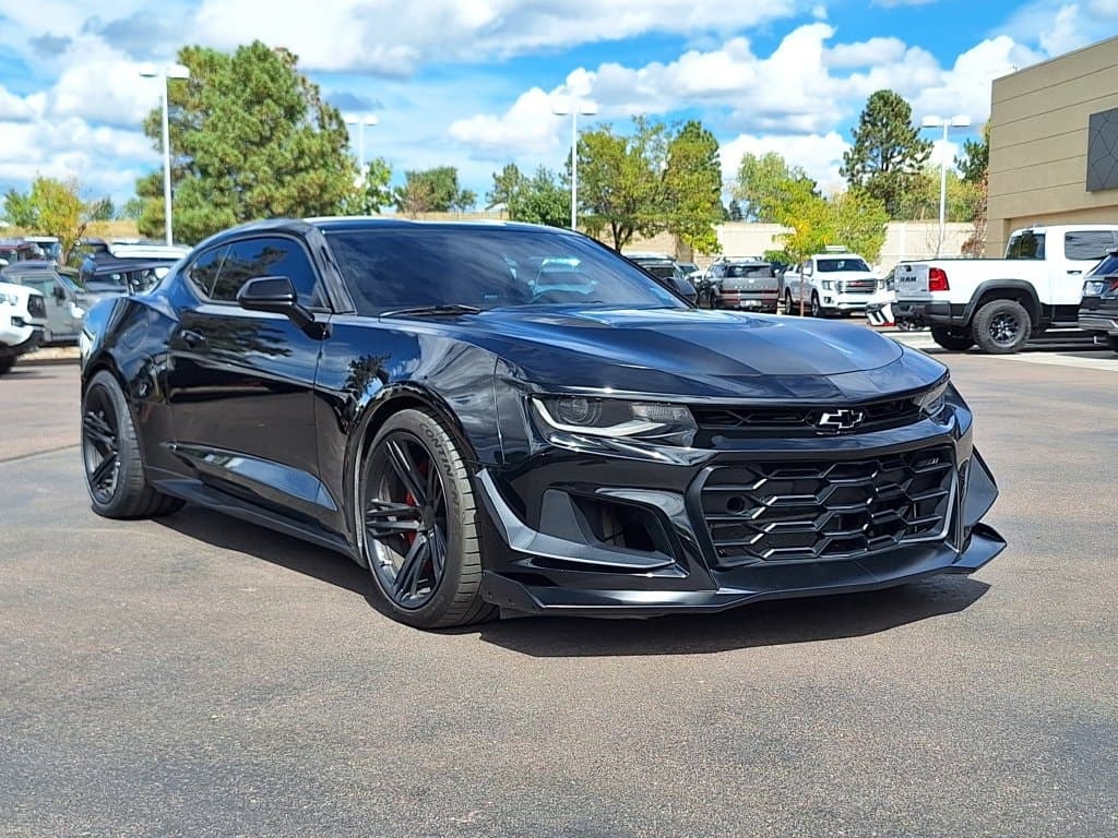 2019 Chevrolet Camaro ZL1 — photo 1 of 33