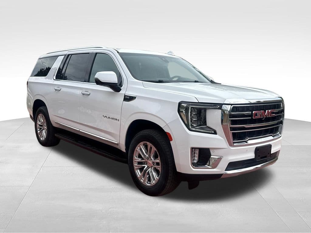2022 GMC Yukon XL SLT — photo 1 of 38