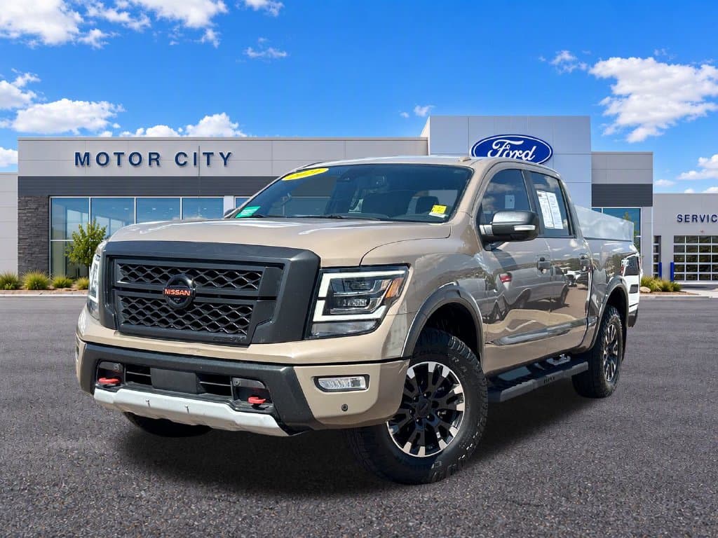 2021 Nissan Titan PRO-4X — photo 1 of 36
