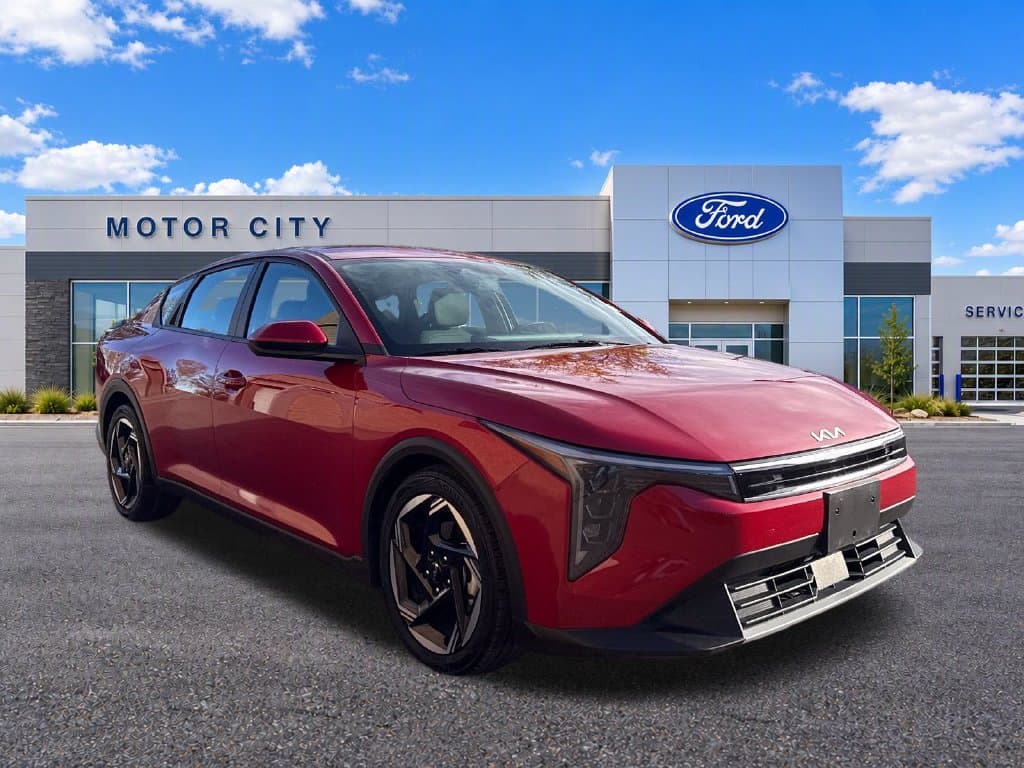2025 Kia K4 EX — photo 1 of 35