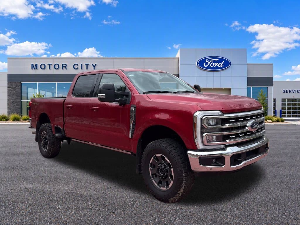 2024 Ford Super Duty F-250 SRW LARIAT — photo 1 of 32