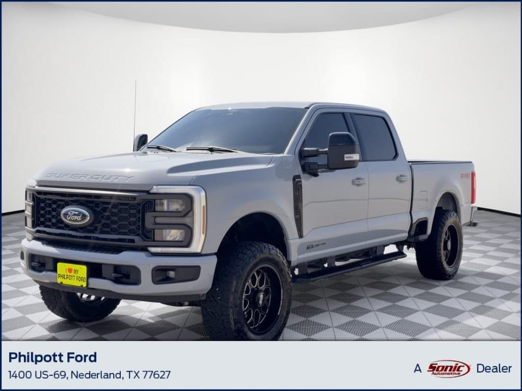 2024 Ford Super Duty F-250 SRW LARIAT — photo 1 of 31