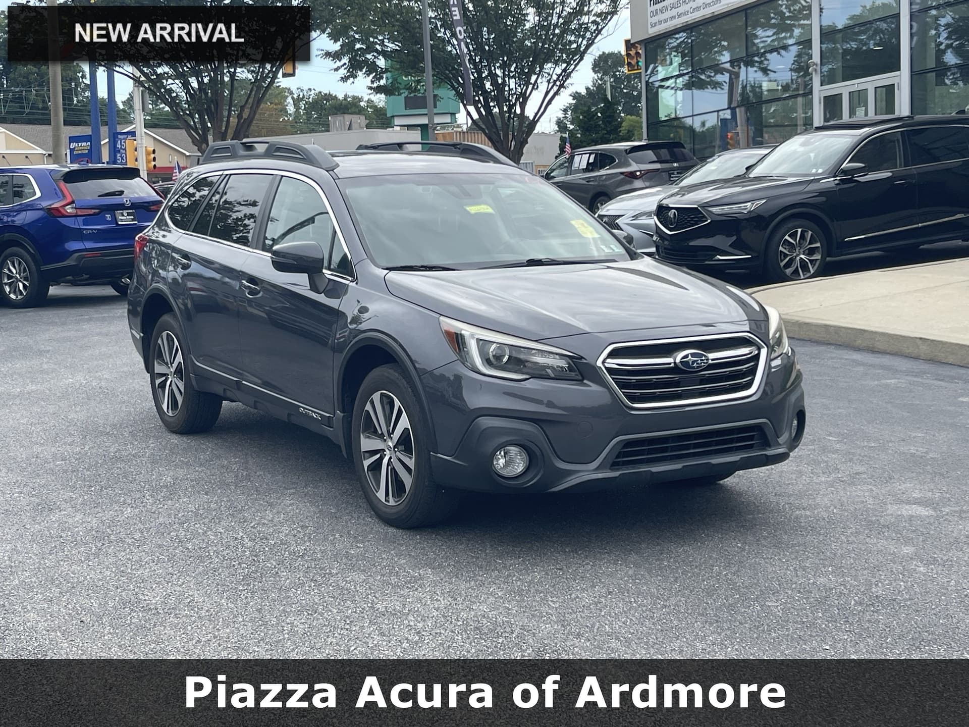 2018 Subaru Outback Limited — photo 1 of 12