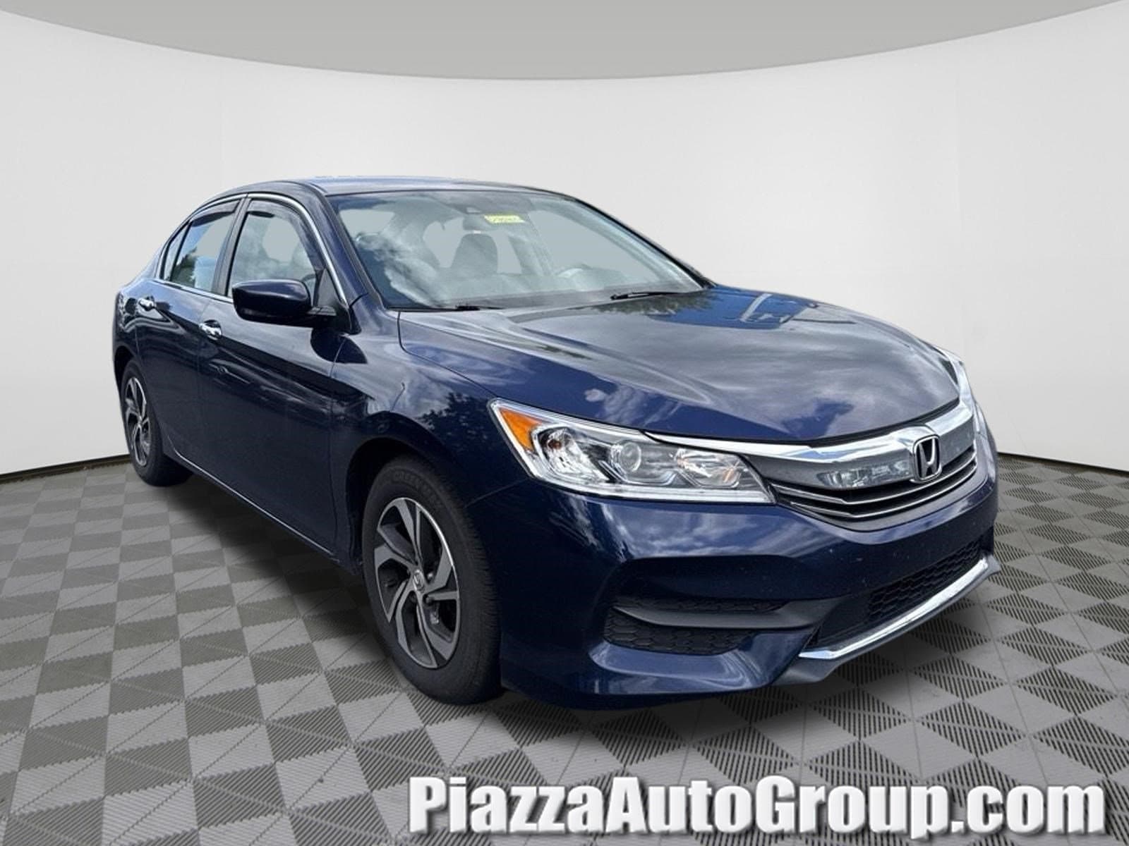 2016 Honda Accord Sedan LX — photo 1 of 8