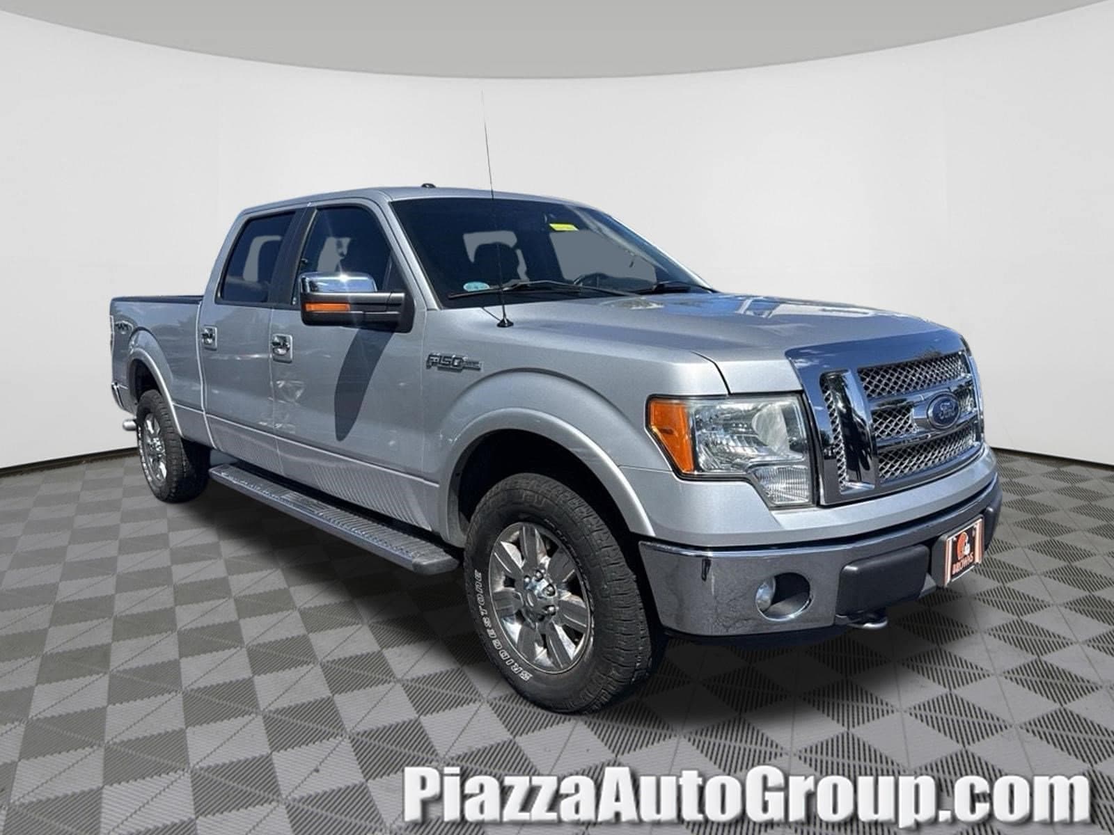 2011 Ford F-150 Lariat — photo 1 of 8