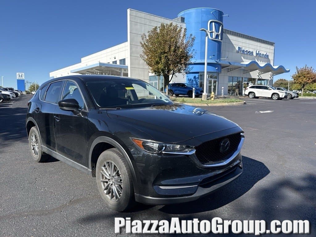2019 Mazda CX-5 Touring — photo 1 of 8