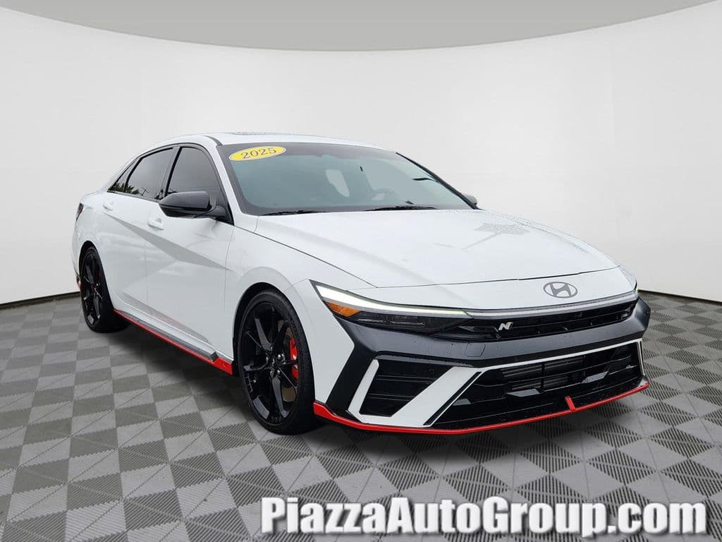 2025 Hyundai Elantra N Base — photo 1 of 24