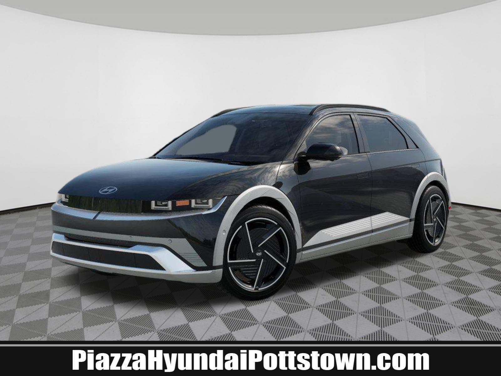 2026 Hyundai IONIQ 5 Limited — photo 1 of 17