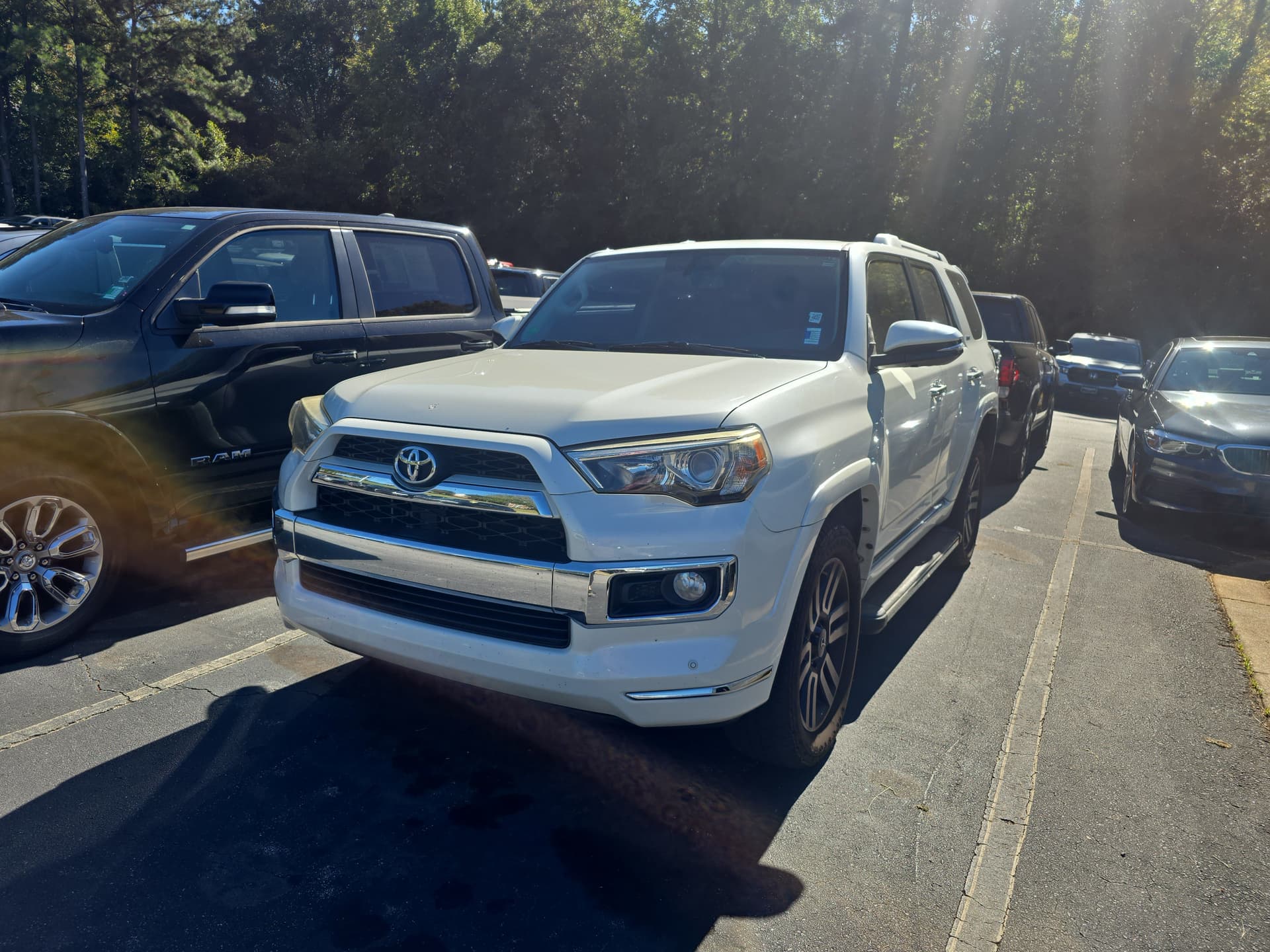 2016 Toyota 4Runner Limited — photo 1 of 3