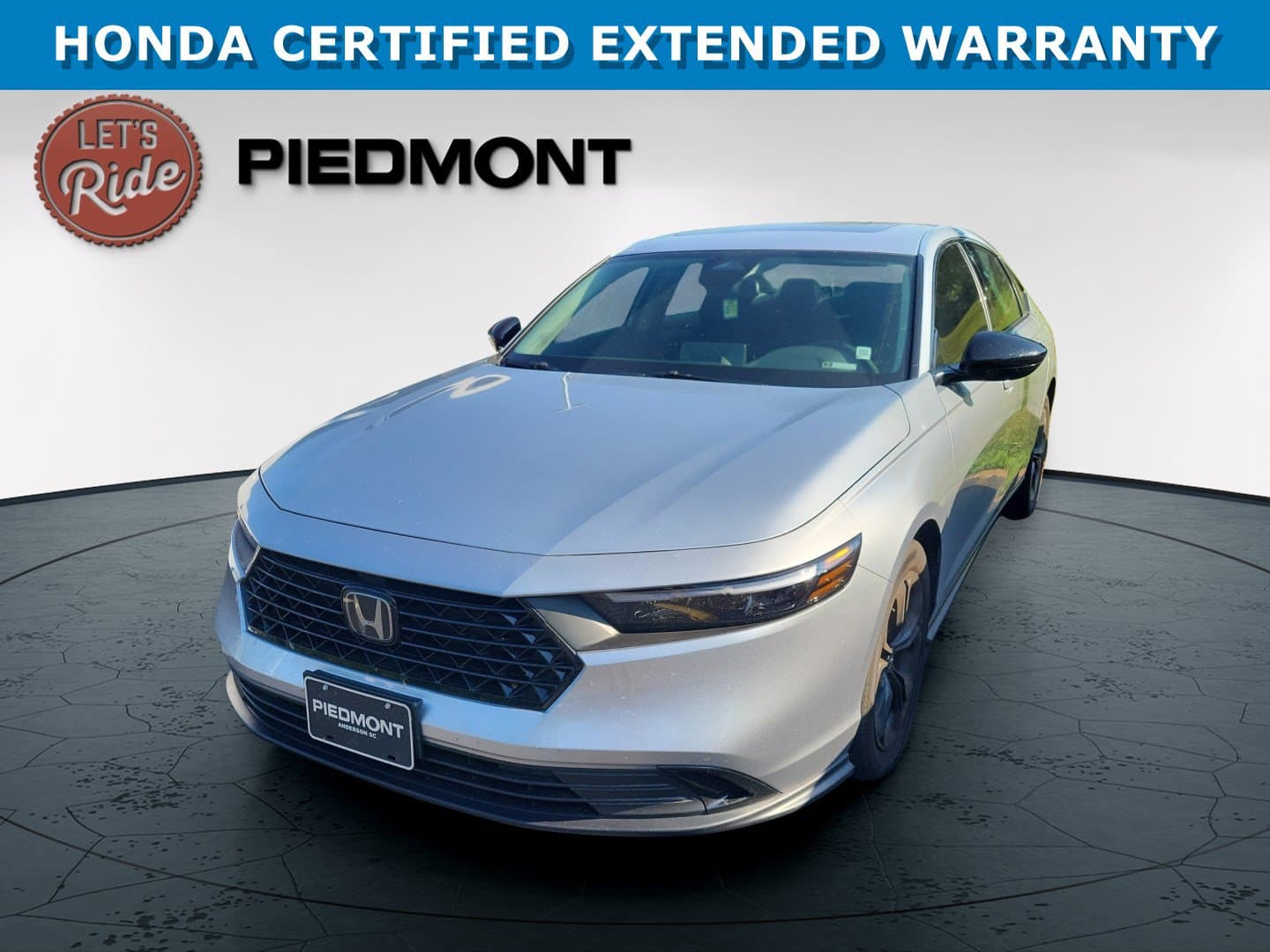 2025 Honda Accord Sedan SE — photo 1 of 38