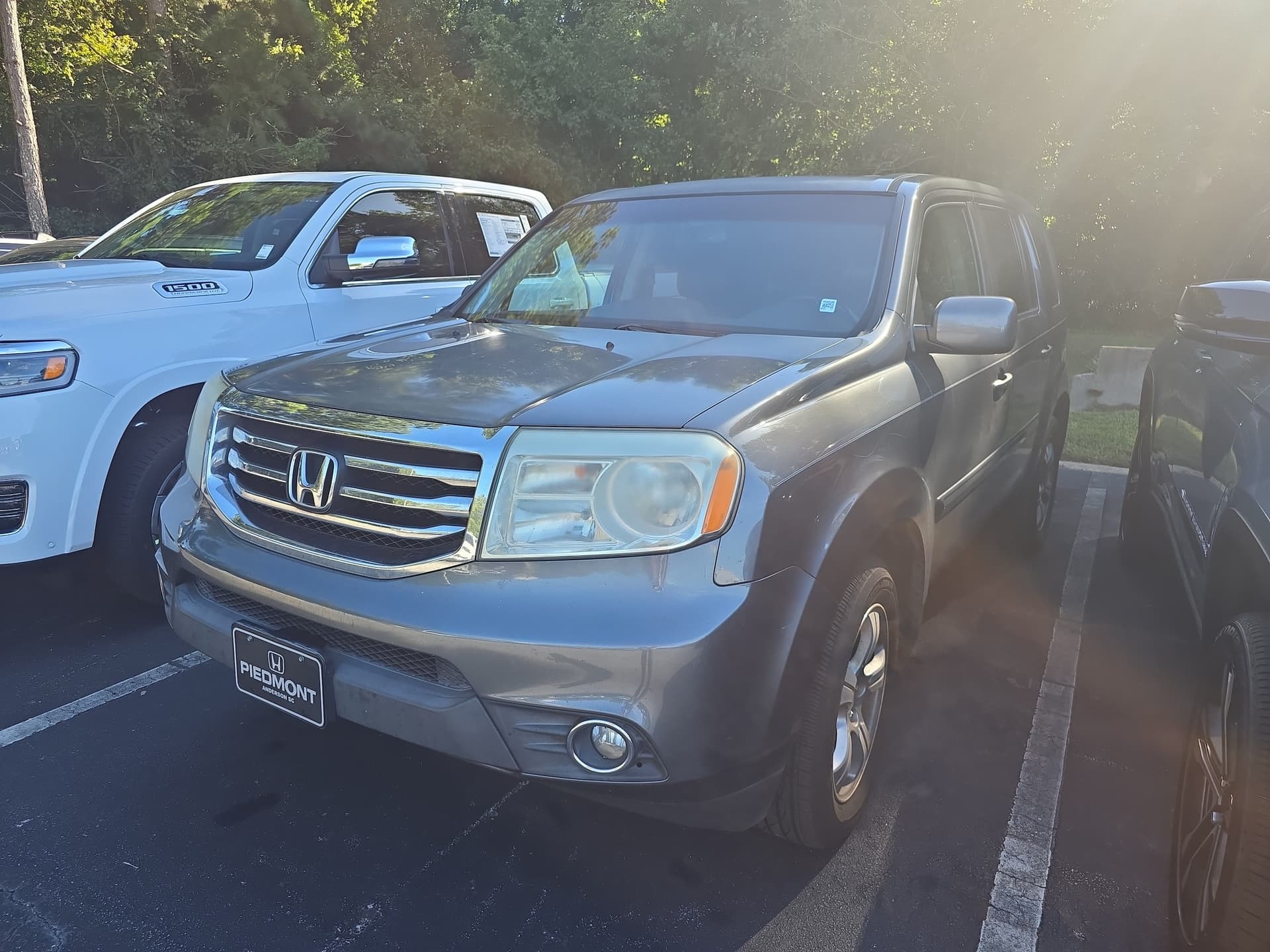 2012 Honda Pilot Base — photo 1 of 3