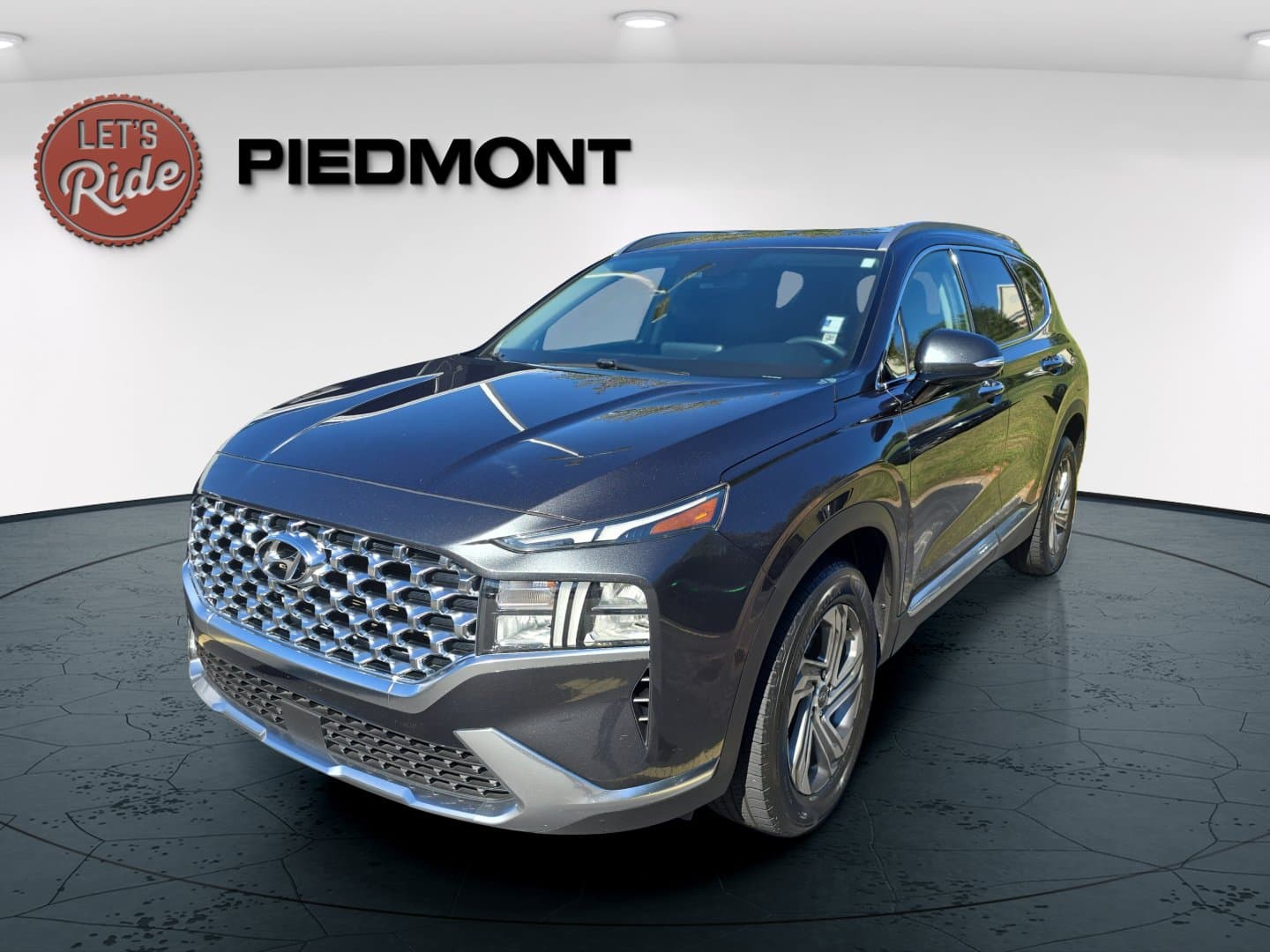 2022 Hyundai Santa Fe SEL — photo 1 of 3