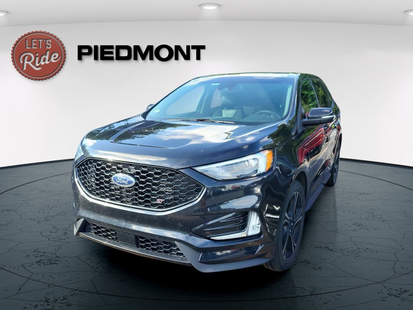 2020 Ford Edge ST AWD — photo 1 of 3