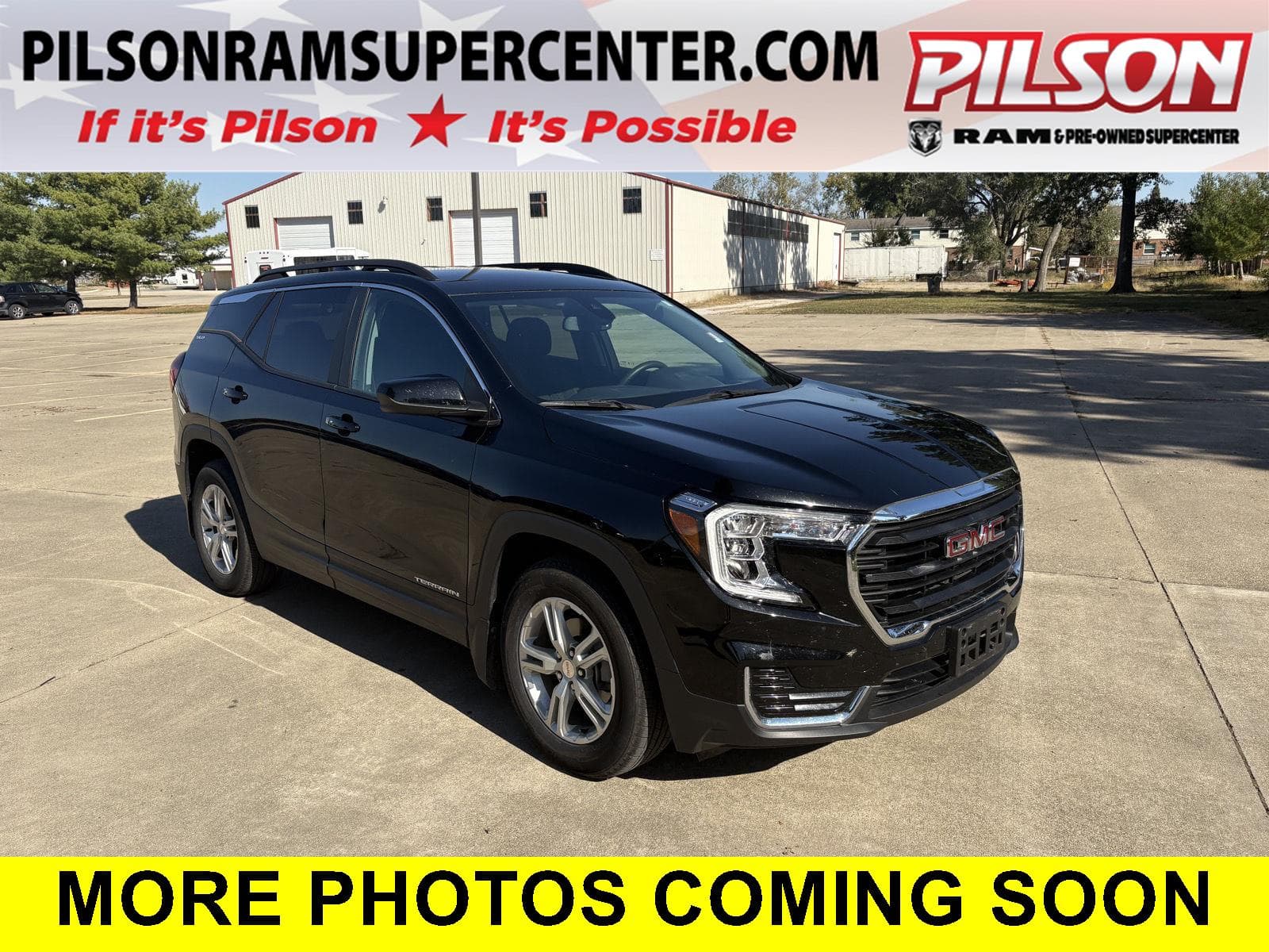 2024 GMC Terrain SLE — photo 1 of 9