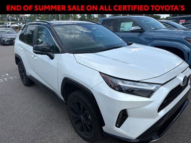 2023 Toyota RAV4 Hybrid XSE — photo 1 of 18