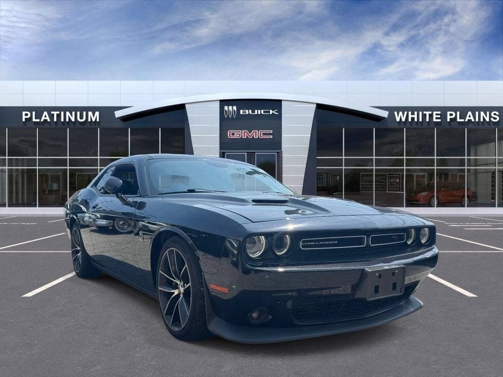 2015 Dodge Challenger R/T Scat Pack — photo 1 of 31