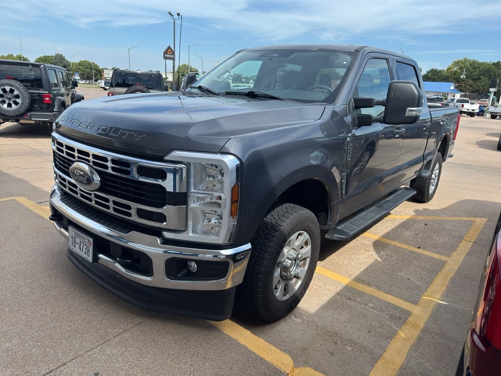 2024 Ford Super Duty F-250 SRW Base — photo 1 of 3