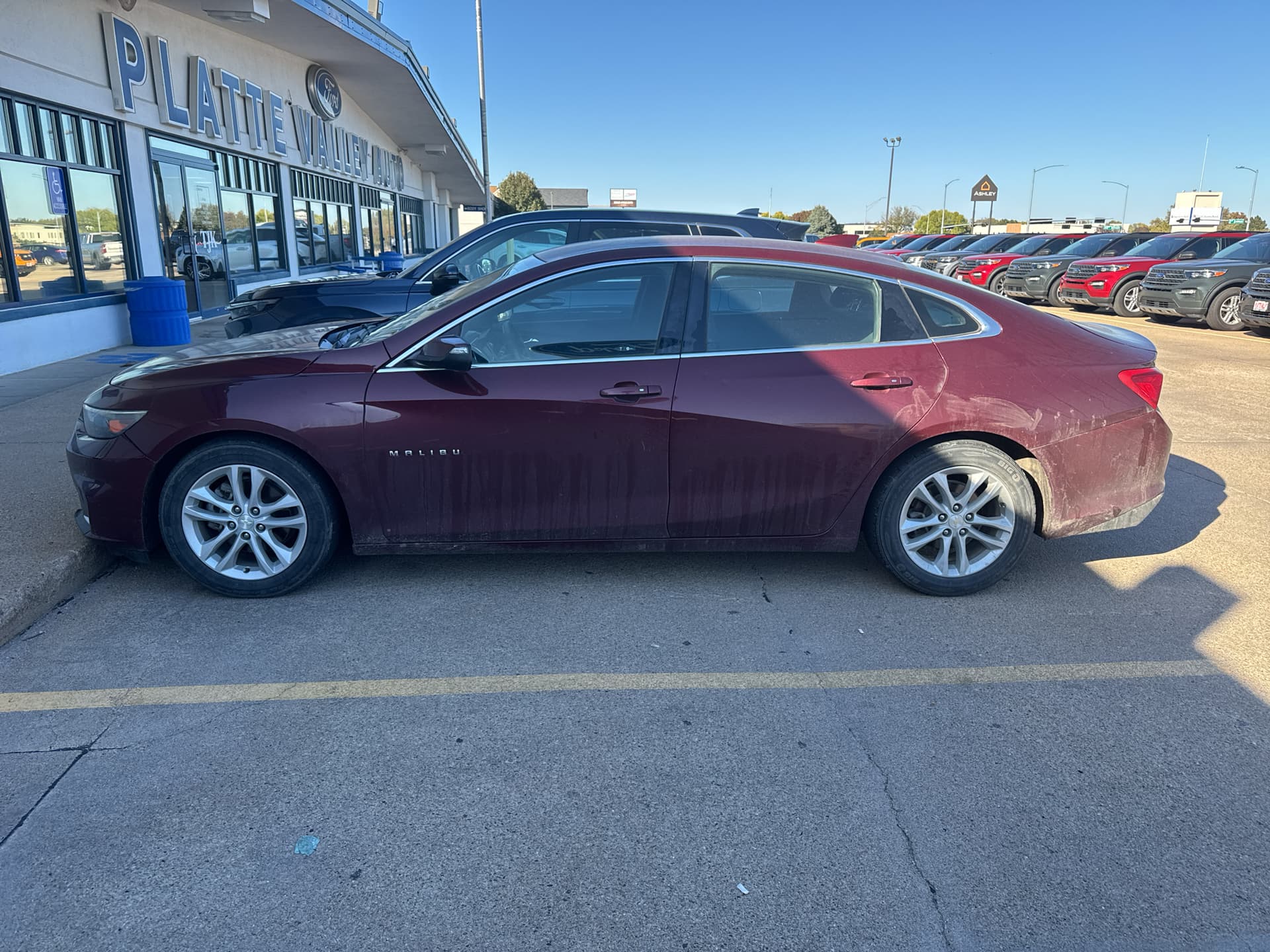 2016 Chevrolet Malibu Base — photo 1 of 2