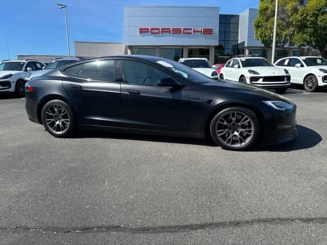 2022 Tesla Model S Plaid — photo 1 of 13