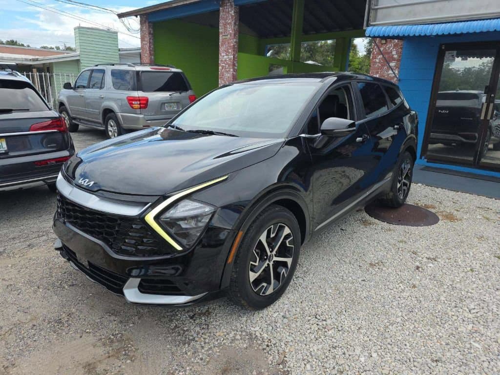 2023 Kia Sportage EX — photo 1 of 13