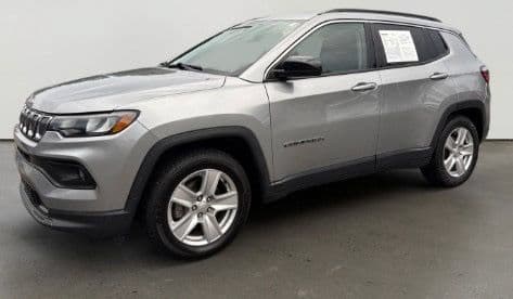 2022 Jeep Compass Latitude — photo 1 of 14