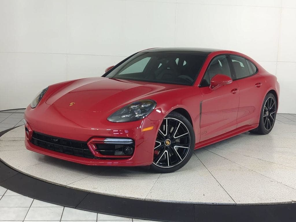 2023 Porsche Panamera GTS — photo 1 of 25