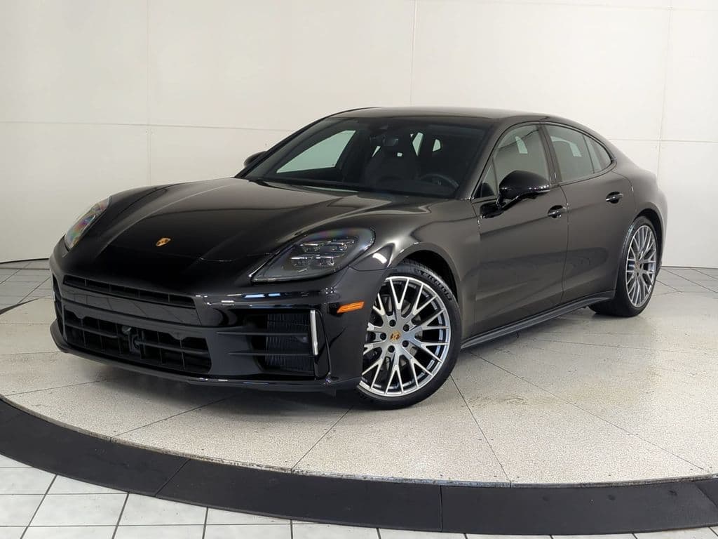 2024 Porsche Panamera 4 — photo 1 of 25