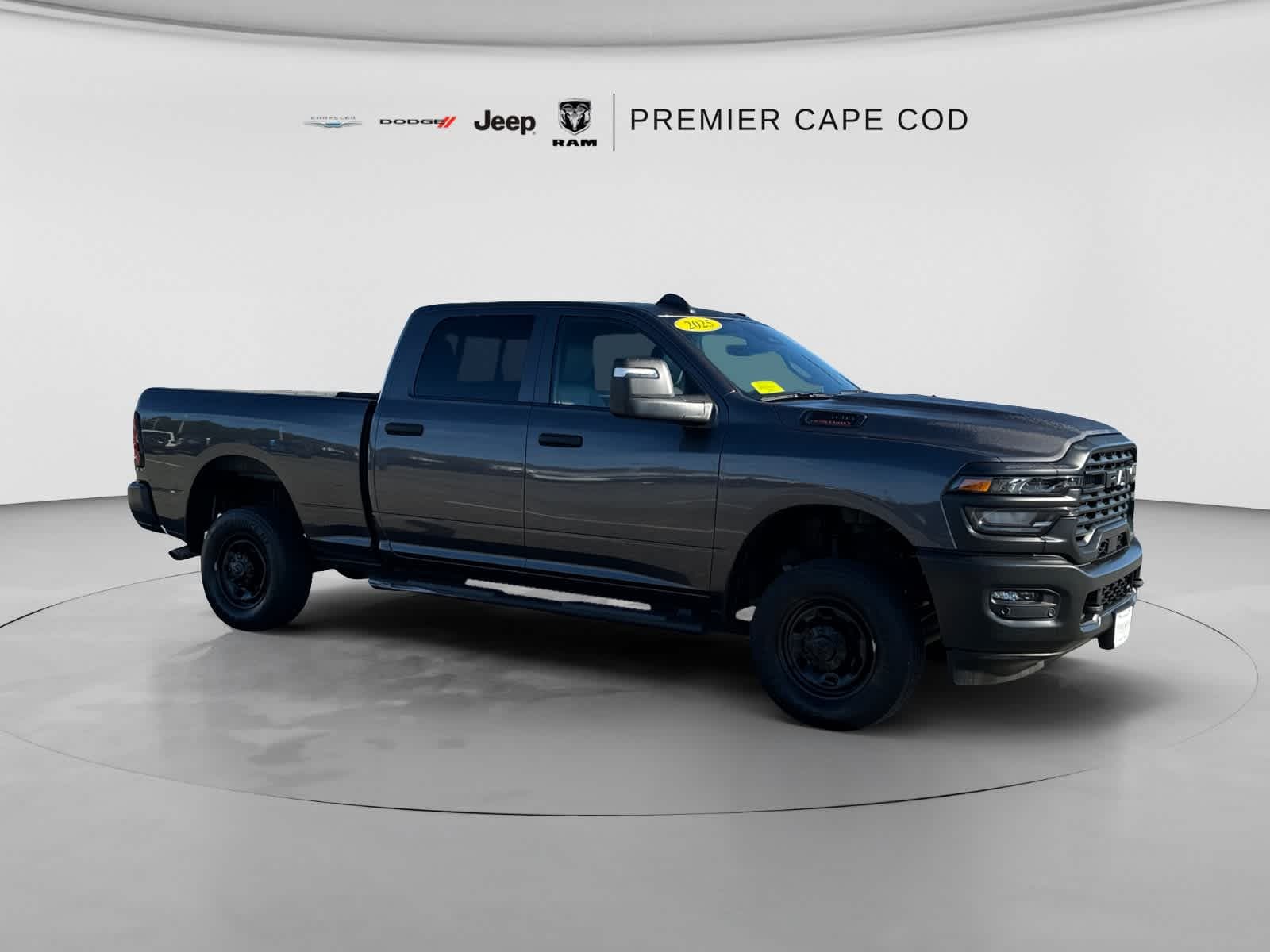 2025 RAM 2500 Tradesman — photo 1 of 29