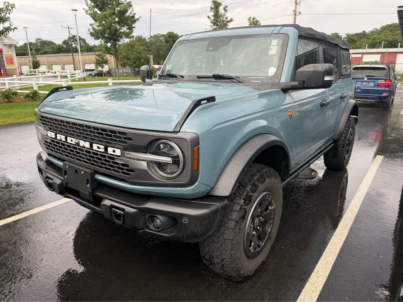 2022 Ford Bronco Badlands — photo 1 of 12