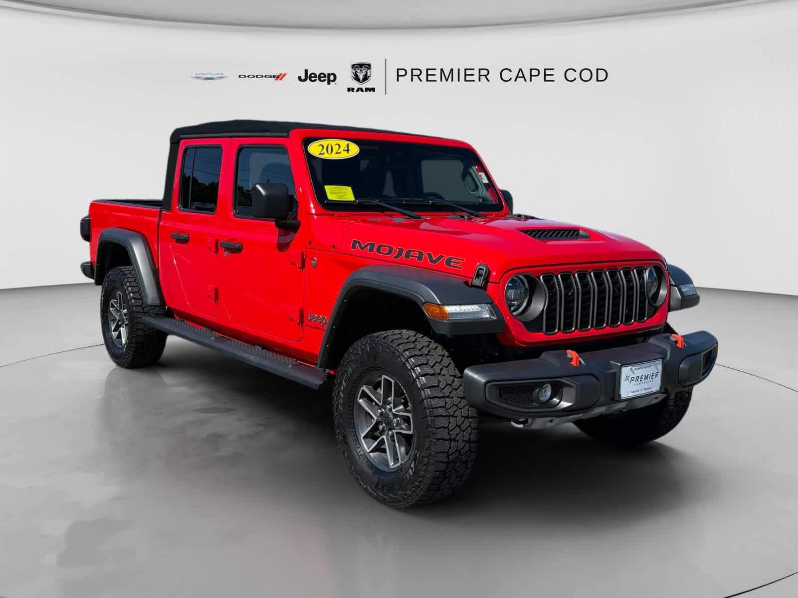 2024 Jeep Gladiator Mojave — photo 1 of 30