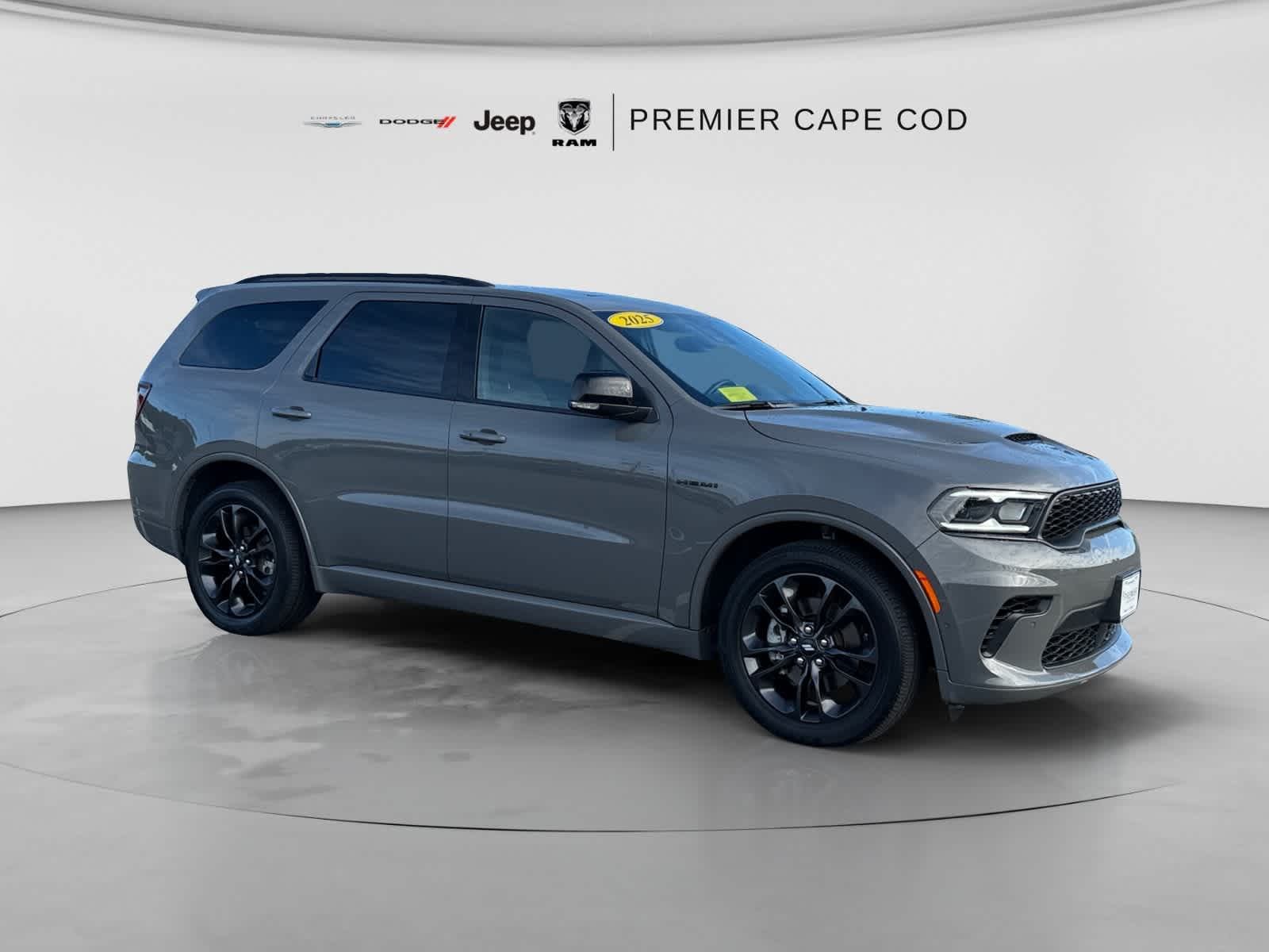 2025 Dodge Durango R/T Plus — photo 1 of 30