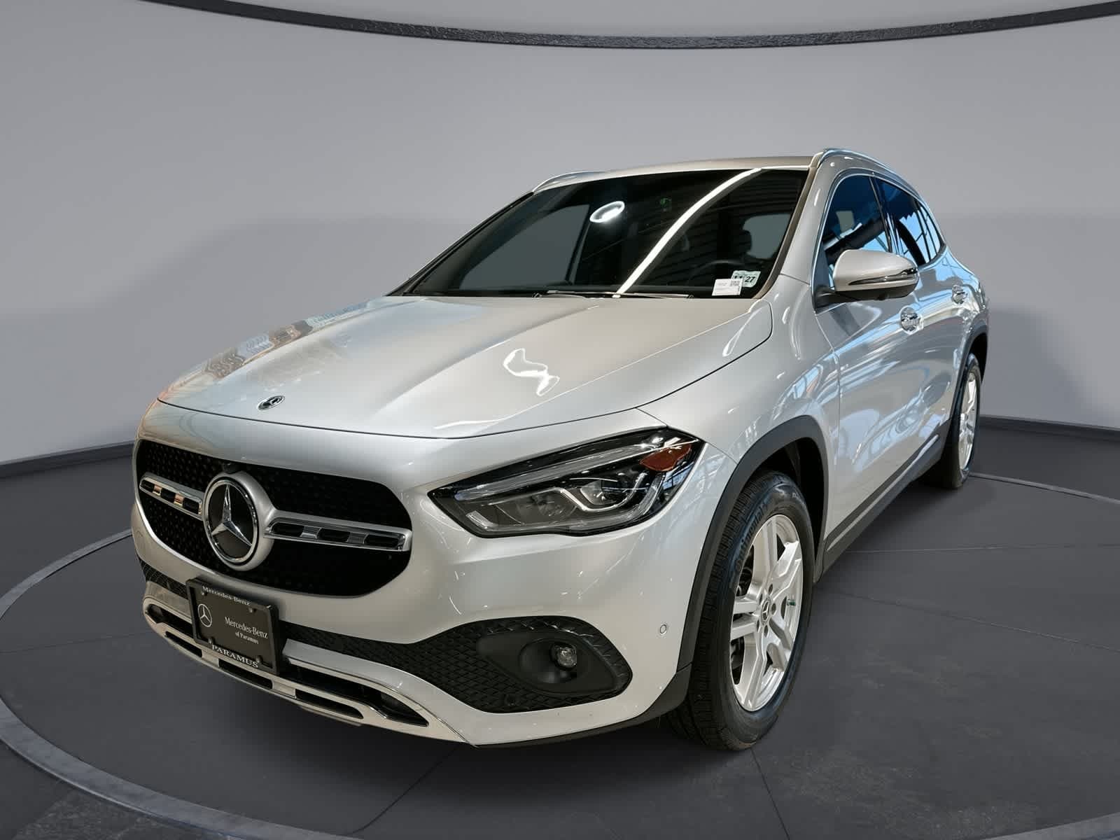 2023 Mercedes-Benz GLA Base — photo 1 of 33