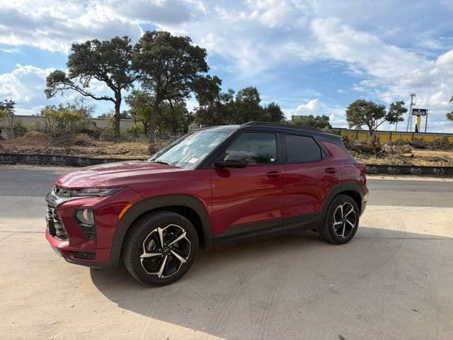 2021 Chevrolet Trailblazer RS — photo 1 of 15