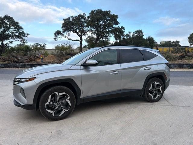 2023 Hyundai Tucson SEL — photo 1 of 15