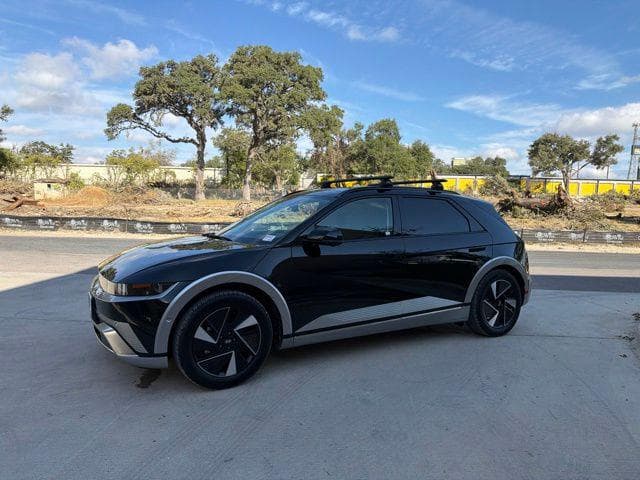 2027 Hyundai IONIQ 5 Limited — photo 1 of 40