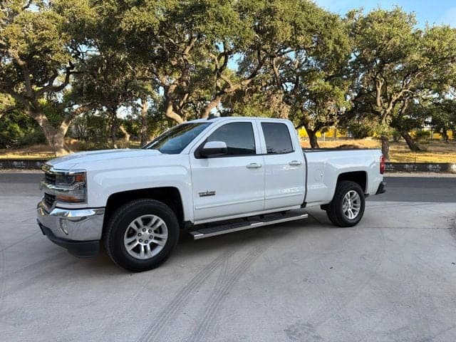2019 Chevrolet Silverado 1500 LD LT — photo 1 of 15