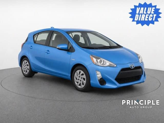 2016 Toyota Prius c One — photo 1 of 11