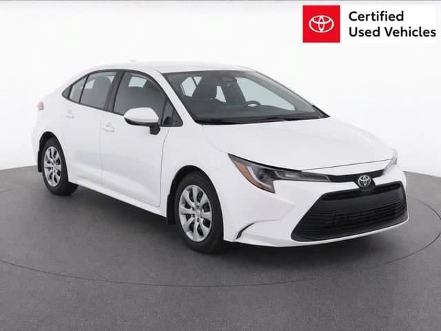2025 Toyota Corolla LE — photo 1 of 10