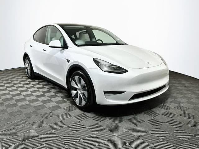 2022 Tesla Model Y Long Range — photo 1 of 30
