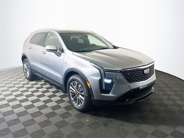 2024 Cadillac XT4 AWD Premium Luxury — photo 1 of 34