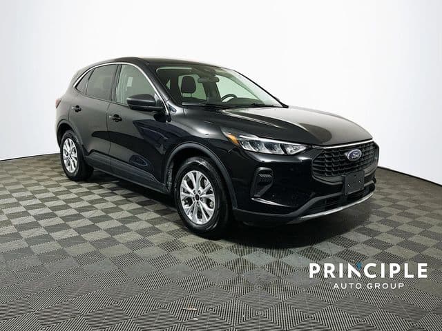 2024 Ford Escape Active — photo 1 of 37