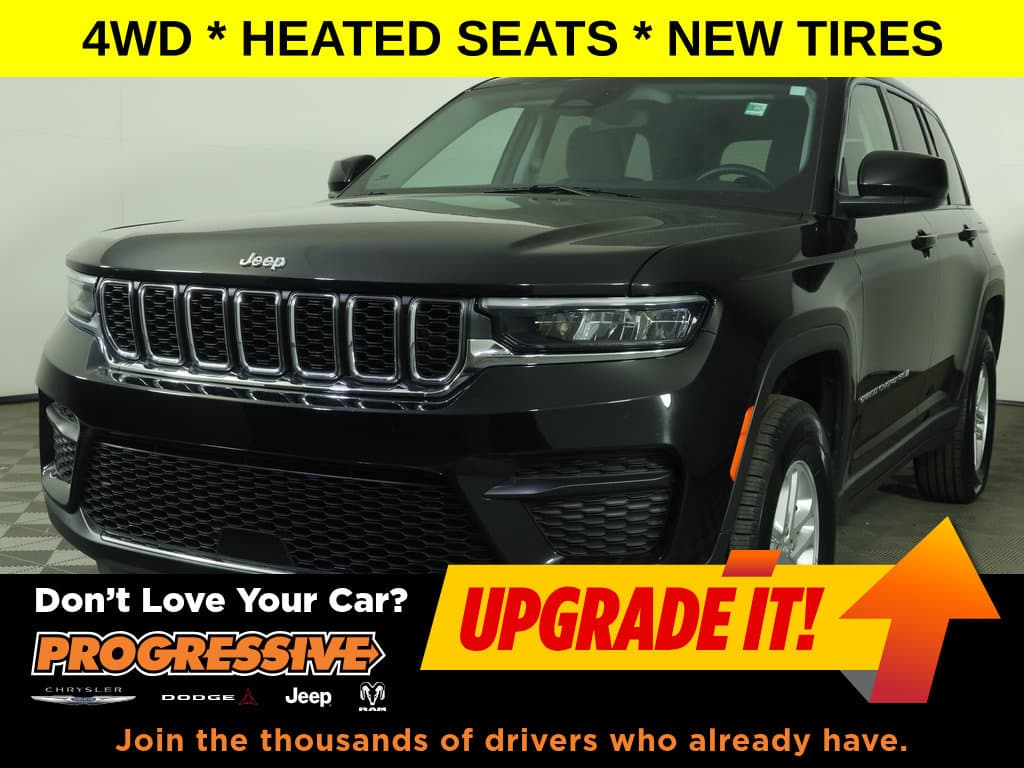 2022 Jeep Grand Cherokee Laredo — photo 1 of 30