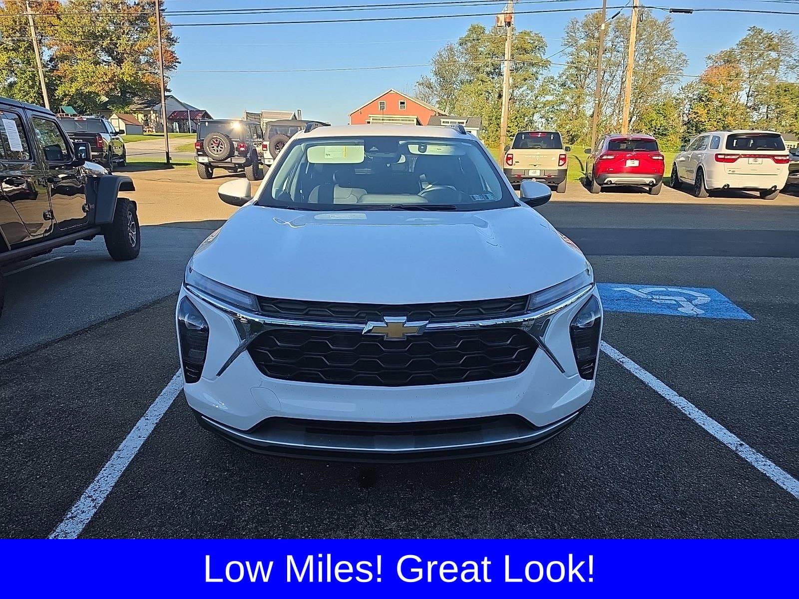 2024 Chevrolet Trax LT — photo 1 of 5