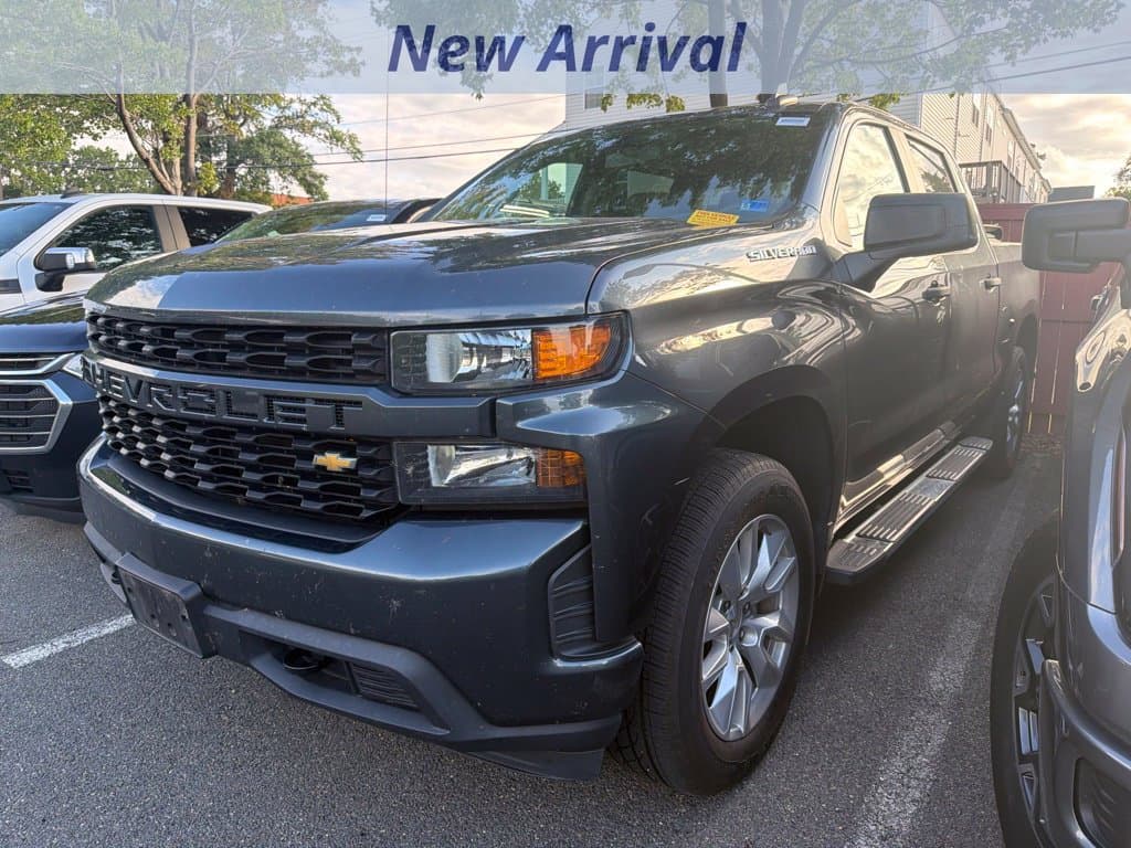 2019 Chevrolet Silverado 1500 Custom — photo 1 of 11